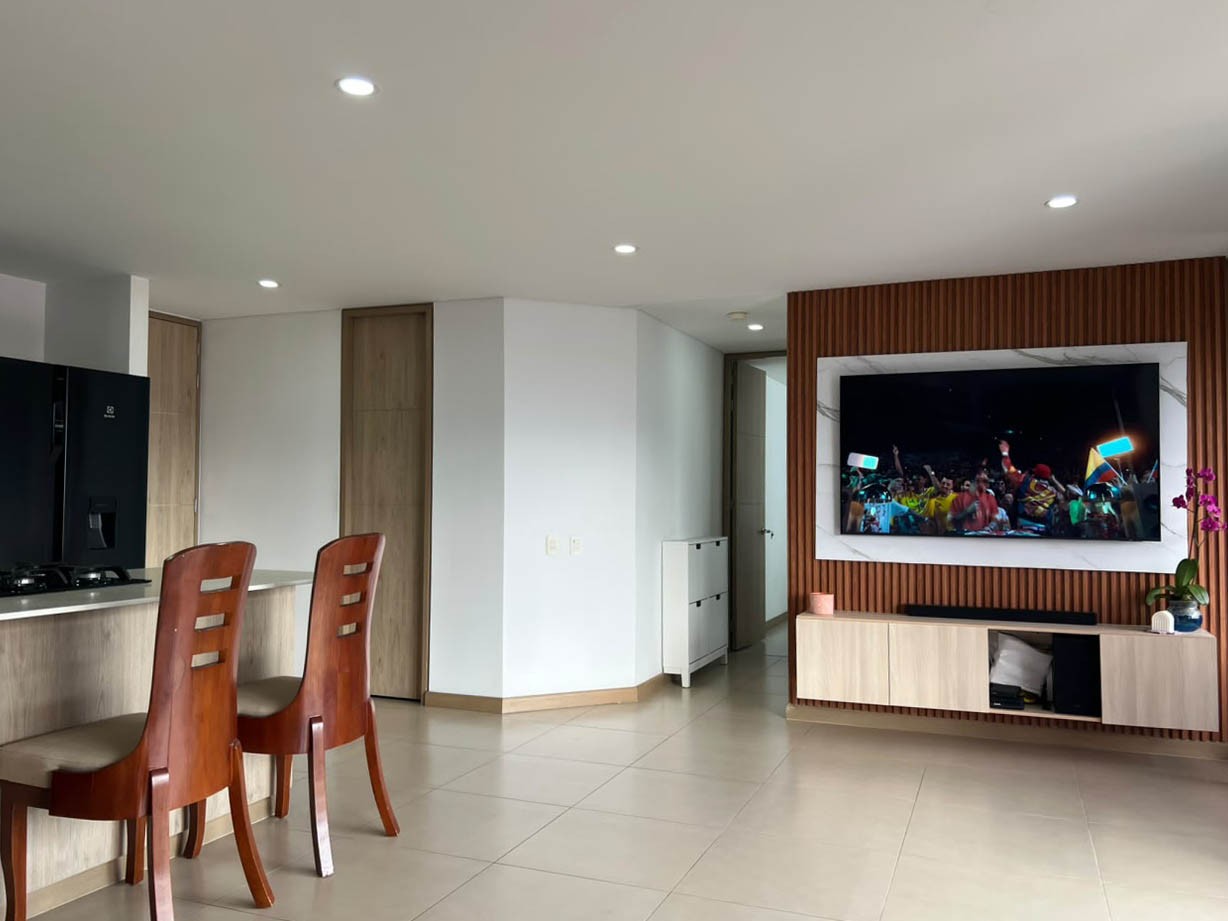 Apartamento en venta en Loma Del Esmeraldal, Envigado · foto 7 de 14