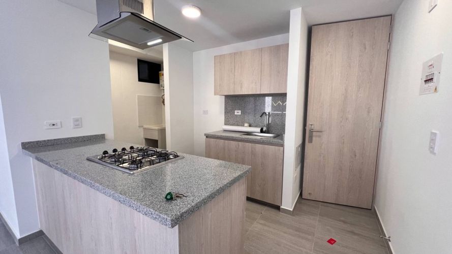 Apartamento de 3 alcobas en venta en Picaleña Y Mirolindo, Ibagué, 53 m² · foto 2 de 16