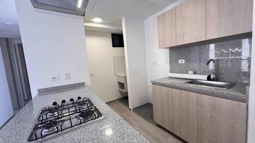 Apartamento de 3 alcobas en venta en Picaleña Y Mirolindo, Ibagué, 53 m² · foto 3 de 16