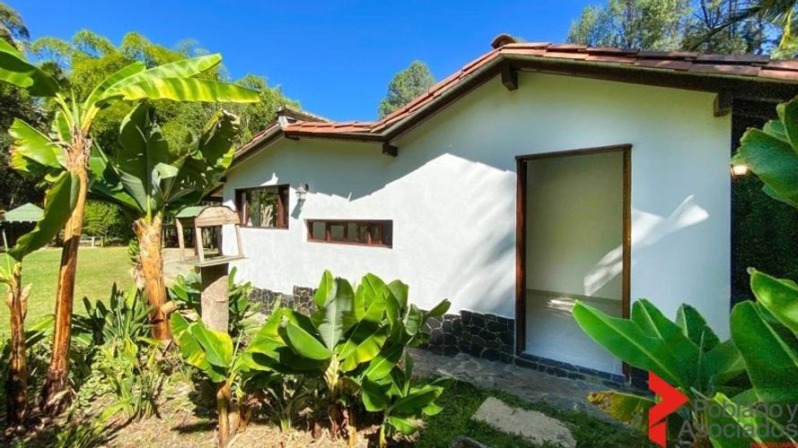 Casa de 2 alcobas en arriendo en Llano Grande, Guarne, 1570 m² · foto 4 de 23