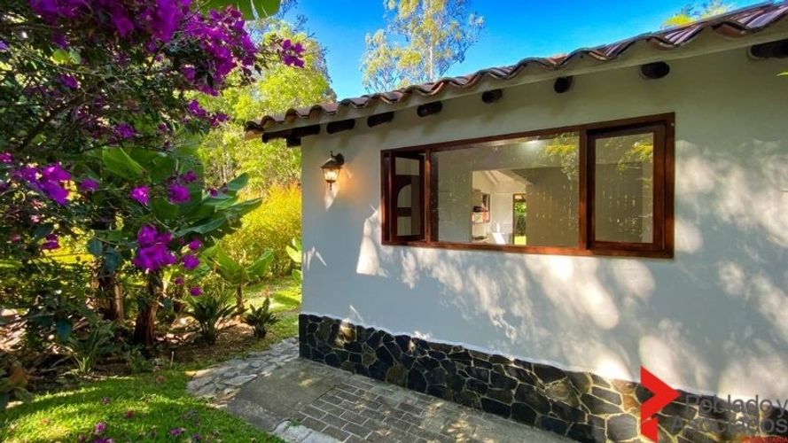 Casa de 2 alcobas en arriendo en Llano Grande, Guarne, 1570 m² · foto 5 de 23