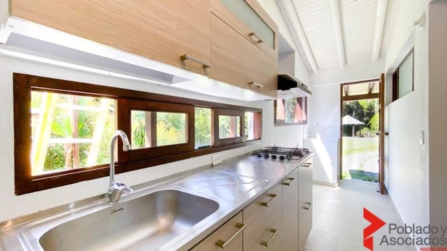 Casa de 2 alcobas en arriendo en Llano Grande, Guarne, 1570 m² · foto 8 de 23