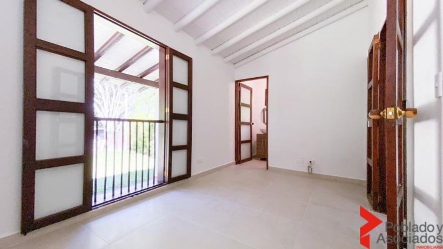 Casa de 2 alcobas en arriendo en Llano Grande, Guarne, 1570 m² · foto 11 de 23