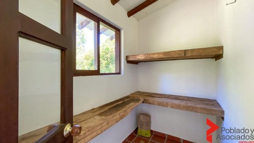 Casa de 2 alcobas en arriendo en Llano Grande, Guarne, 1570 m² · foto 17 de 23