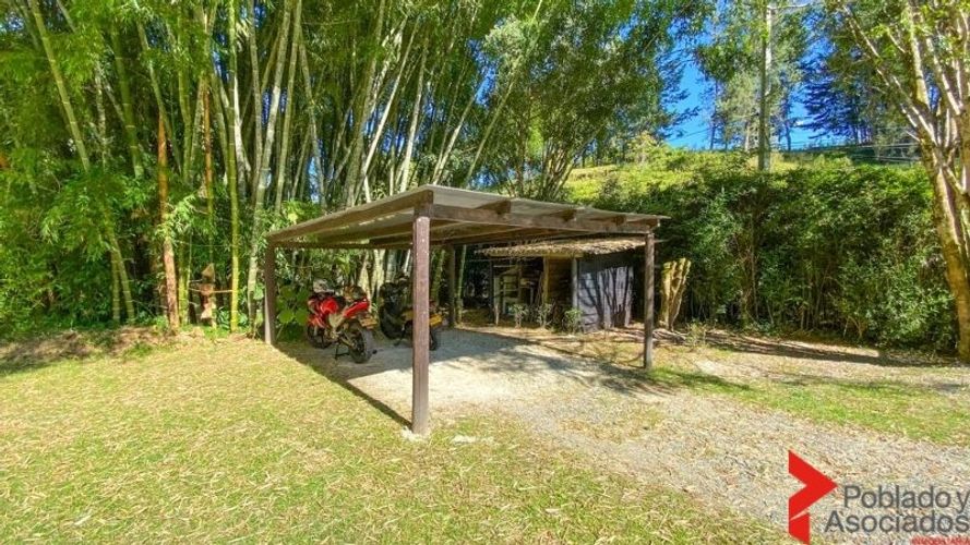 Casa de 2 alcobas en arriendo en Llano Grande, Guarne, 1570 m² · foto 19 de 23