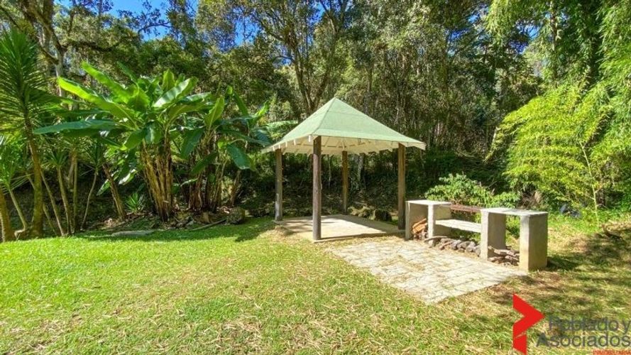Casa de 2 alcobas en arriendo en Llano Grande, Guarne, 1570 m² · foto 20 de 23