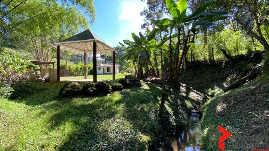Casa de 2 alcobas en arriendo en Llano Grande, Guarne, 1570 m² · foto 21 de 23