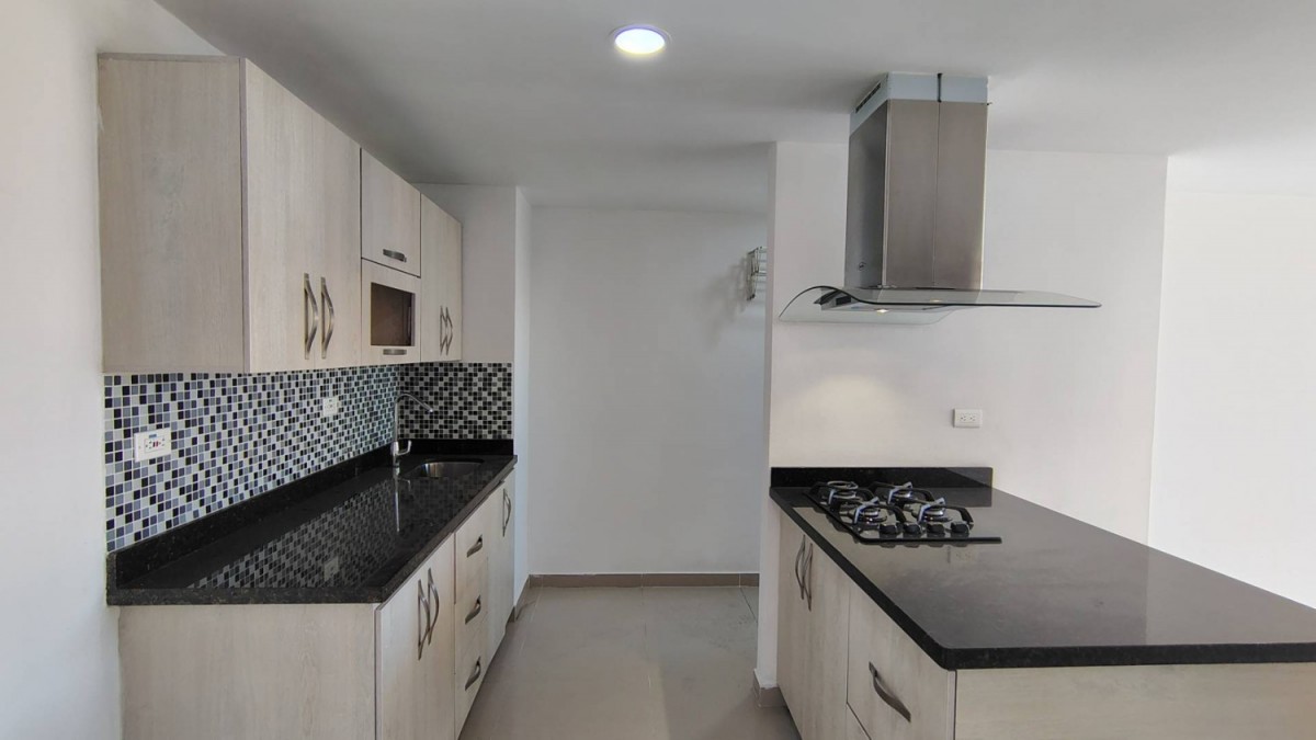 Apartamento en venta en Belén Los Alpes, Medellín · foto 2 de 19