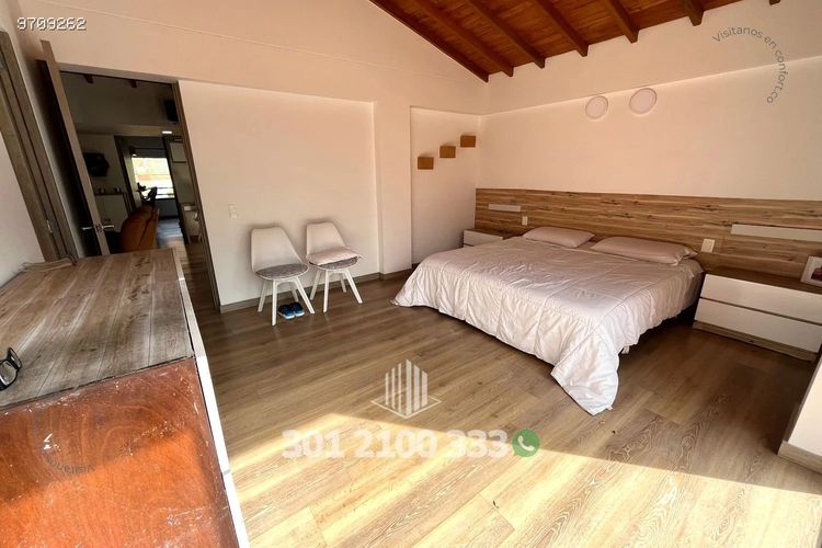 Casa de 3 alcobas en arriendo en San Sebastian, Envigado, 250 m² · foto 15 de 24