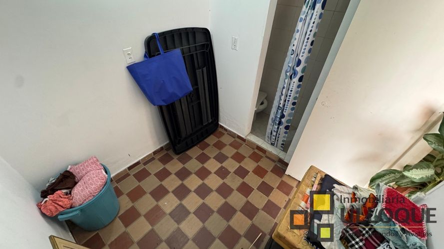 Casa de 6 alcobas en venta en Fontana, Bucaramanga, 283 m² · foto 2 de 24