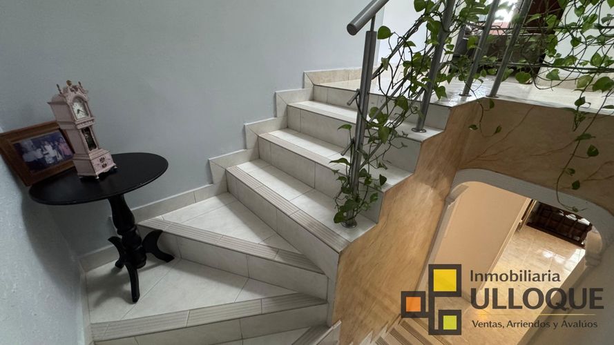 Casa de 6 alcobas en venta en Fontana, Bucaramanga, 283 m² · foto 15 de 24