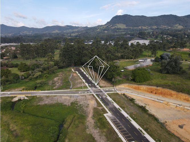 Lote en venta en El Tambo, La Ceja, 146 m² · foto 17 de 23