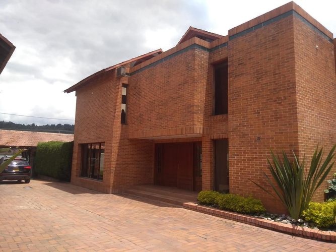 Casa de 4 alcobas en venta en San Jose De Bavaria, Bogotá, 250 m² · foto 6 de 19