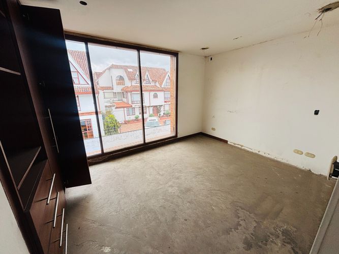 Casa de 4 alcobas en venta en San Jose De Bavaria, Bogotá, 250 m² · foto 12 de 19