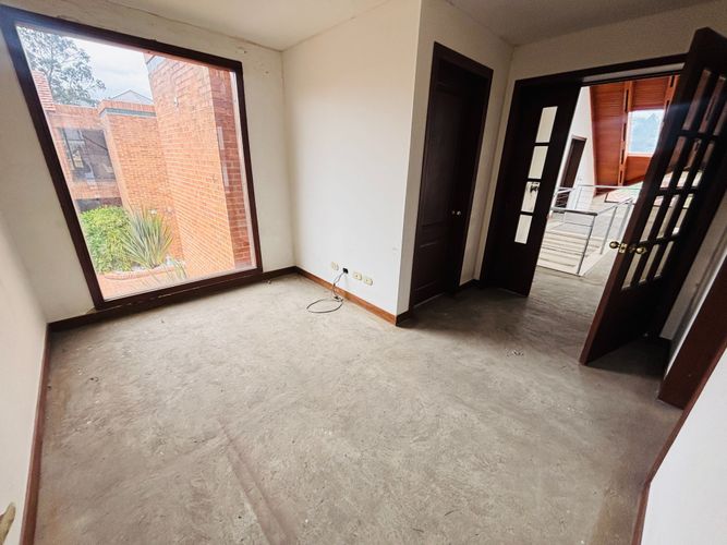 Casa de 4 alcobas en venta en San Jose De Bavaria, Bogotá, 250 m² · foto 15 de 19