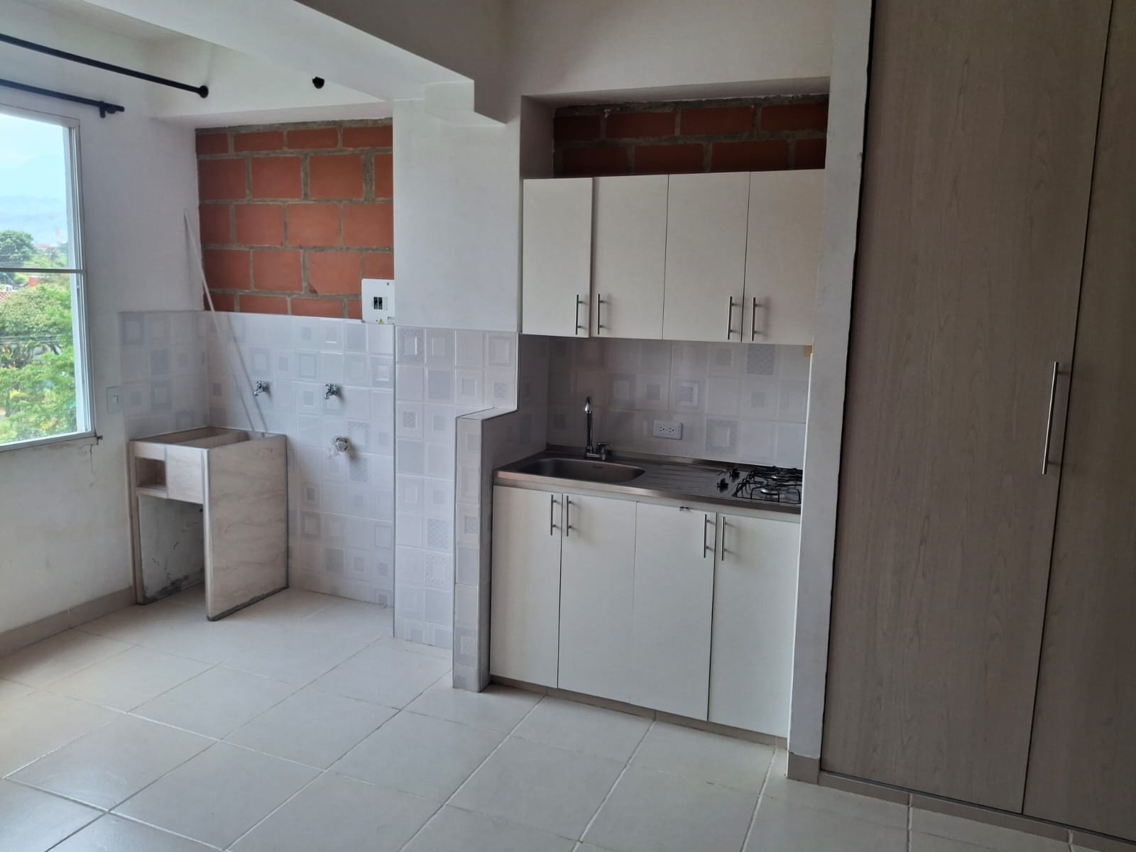 Apartaestudio en Arriendo en Los cambulos, Cali