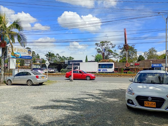 Local en arriendo en Guayabito, Rionegro, 140 m² · foto 2 de 16