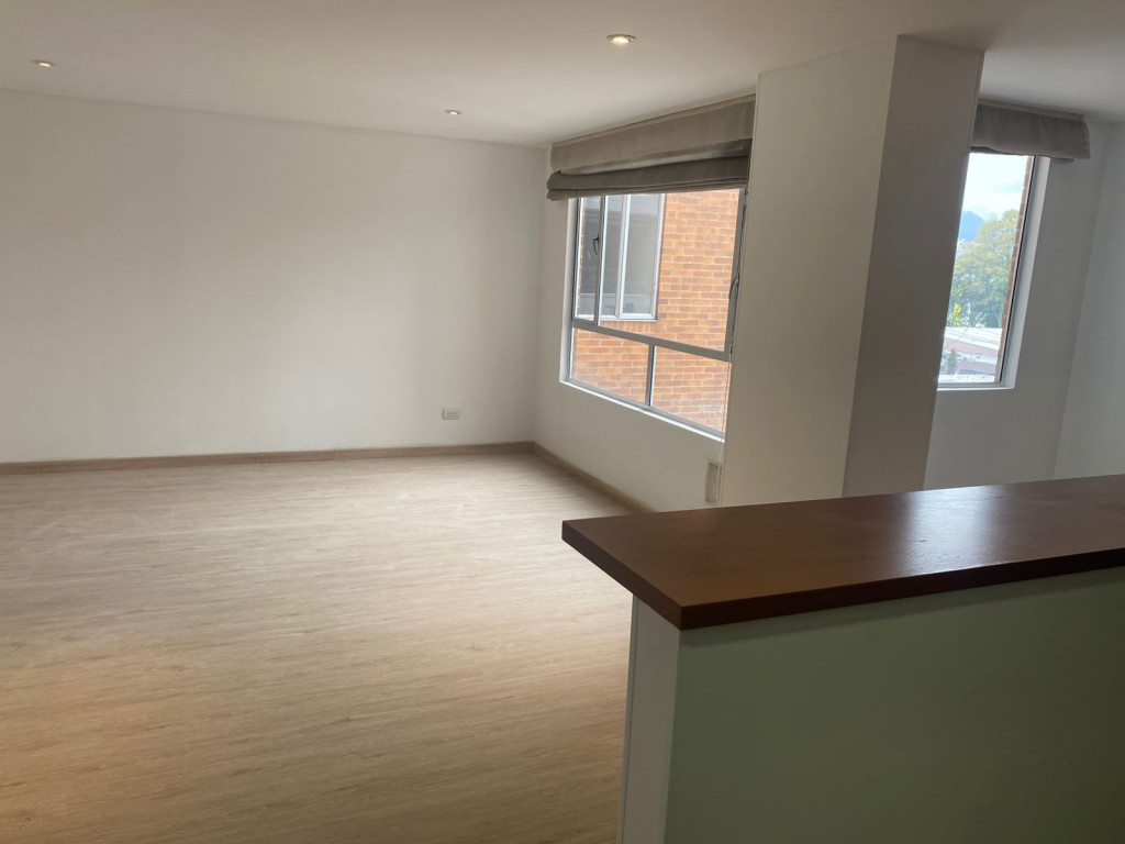 Apartamento en venta en Cedritos, Bogotá · foto 3 de 11