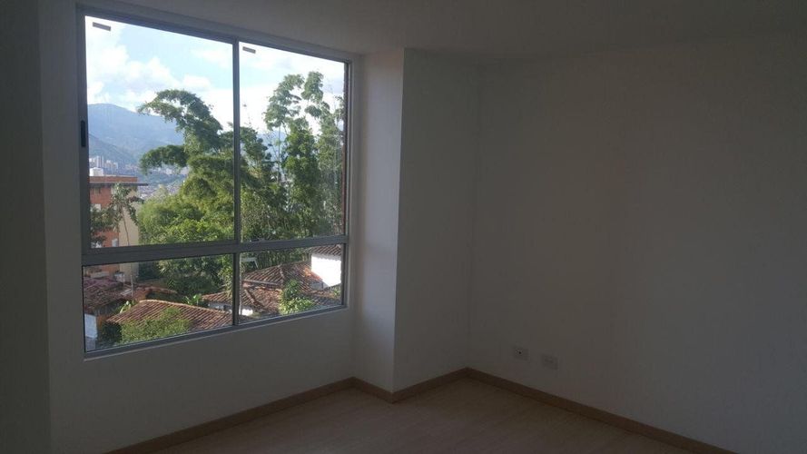 Apartamento de 2 alcobas en arriendo en Cumbres, Envigado, 84 m² · foto 6 de 15