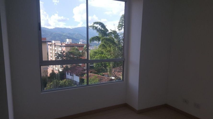 Apartamento de 2 alcobas en arriendo en Cumbres, Envigado, 84 m² · foto 9 de 15