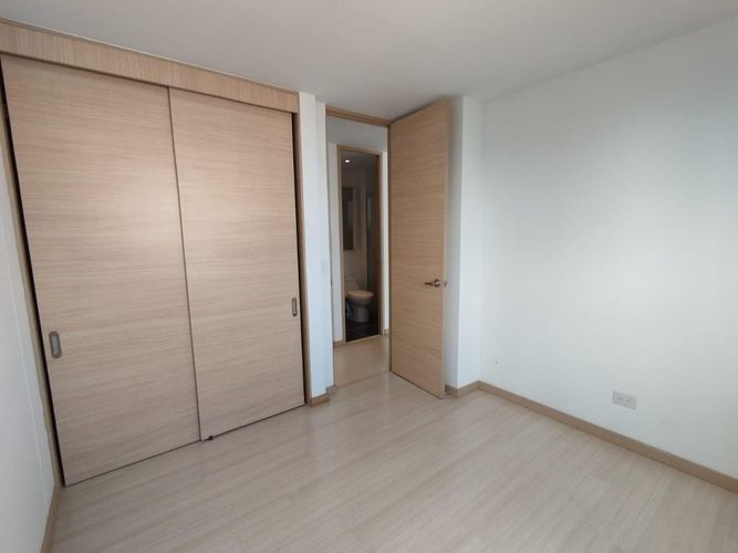 Apartamento de 2 alcobas en arriendo en Cumbres, Envigado, 84 m² · foto 10 de 15