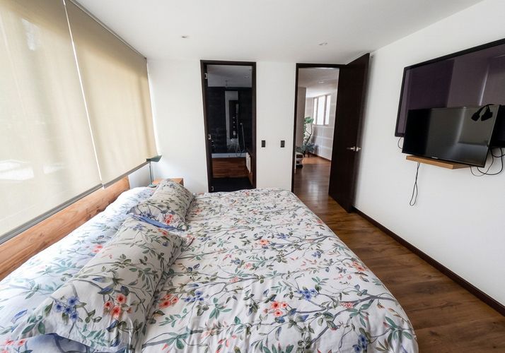 Apartamento de 2 alcobas en venta en Chico Norte, Bogotá, 135 m² · foto 9 de 18