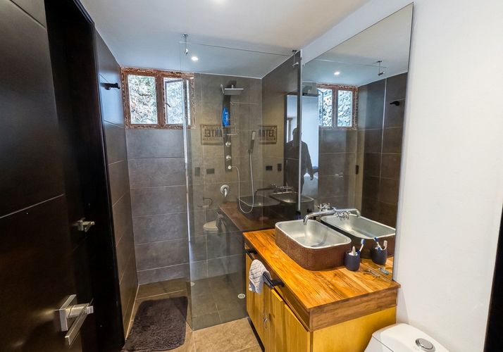 Apartamento de 2 alcobas en venta en Chico Norte, Bogotá, 135 m² · foto 13 de 18