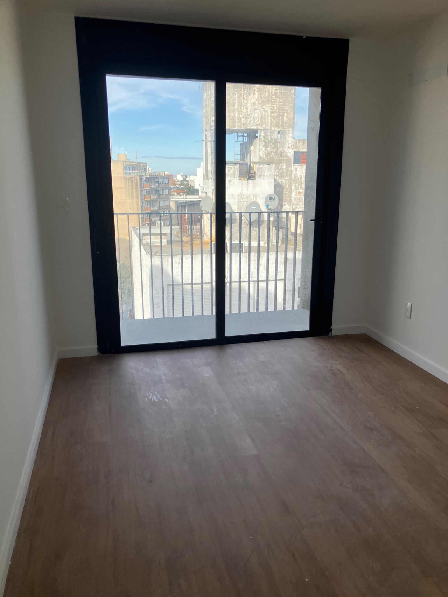 PENTHOUSE EN ALQUILER, 1 DORMITORIO CON TERRAZA Y PARRILLERO!! · Foto 9