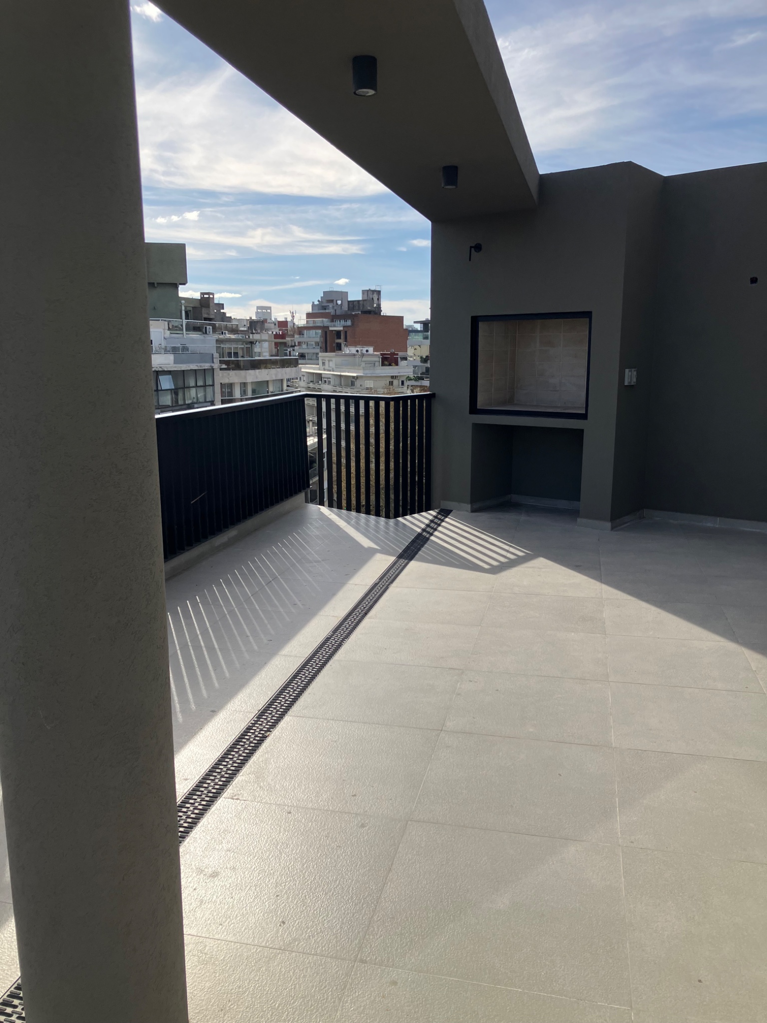 PENTHOUSE EN ALQUILER, 1 DORMITORIO CON TERRAZA Y PARRILLERO!! · Foto 12