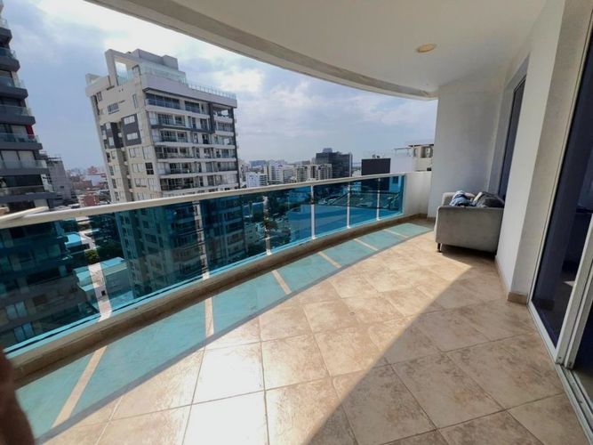 Apartamento de 3 alcobas en venta en Altos Del Prado, Barranquilla, 214 m² · foto 5 de 16