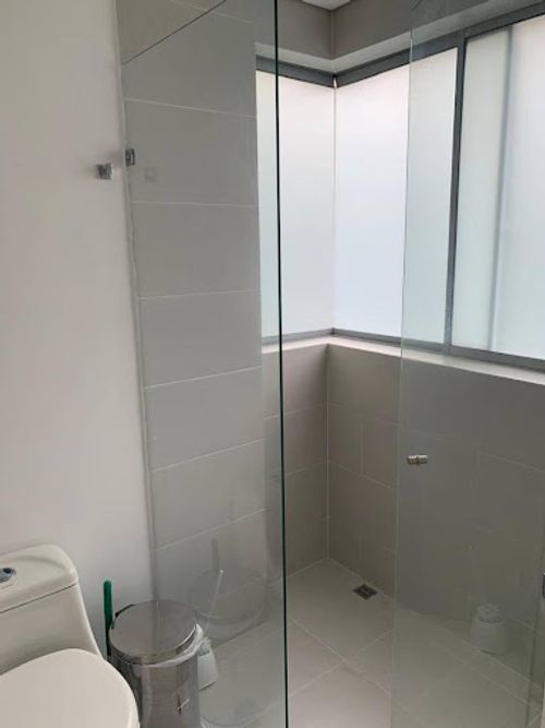 Apartamento de 3 alcobas en arriendo en Castropol, Medellín, 111 m² · foto 2 de 24