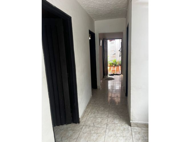 Casa de 4 alcobas en venta en Industrial, Cali, 124 m² · foto 12 de 20