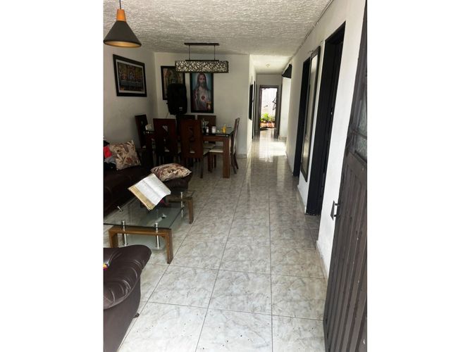Casa de 4 alcobas en venta en Industrial, Cali, 124 m² · foto 14 de 20