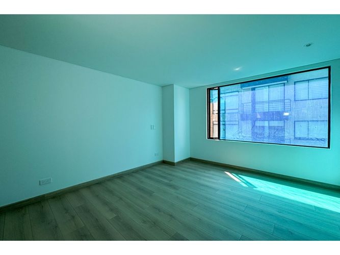 Apartamento de 2 alcobas en venta en Santa Barbara Occidental, Bogotá, 87 m² · foto 11 de 13