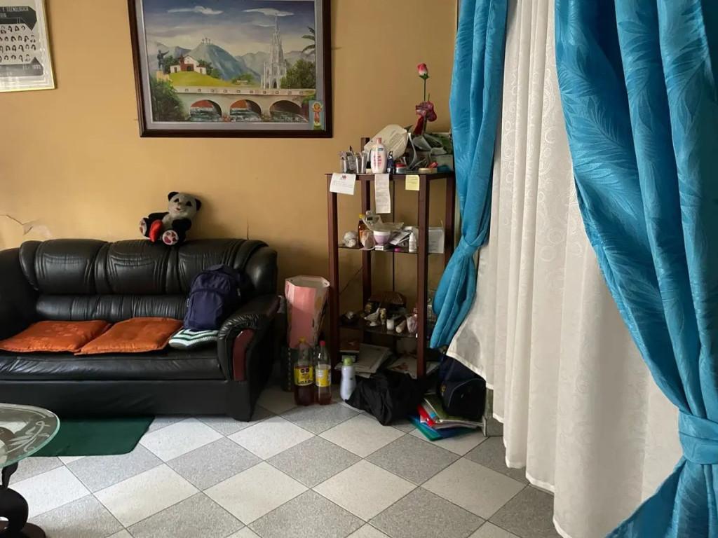 Casa en venta en Las Lomas, Bogotá · foto 2 de 14