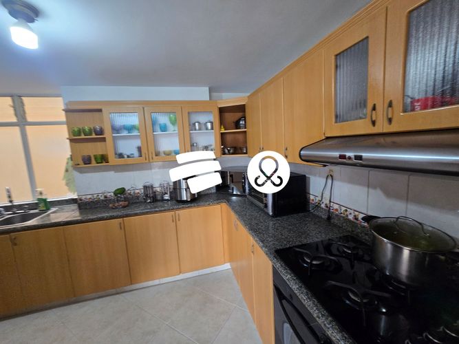 Apartamento de 5 alcobas en venta en Zona Centro, Envigado, 290 m² · foto 4 de 24