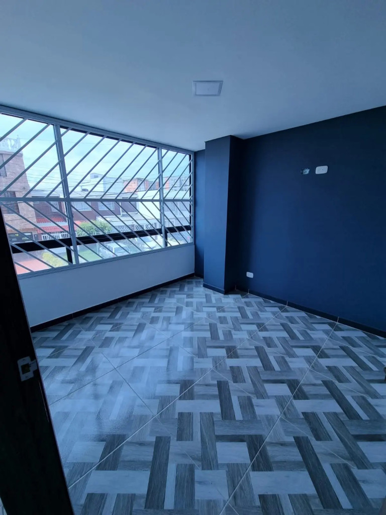 Casa en venta en Madelena, Bogotá · foto 8 de 24