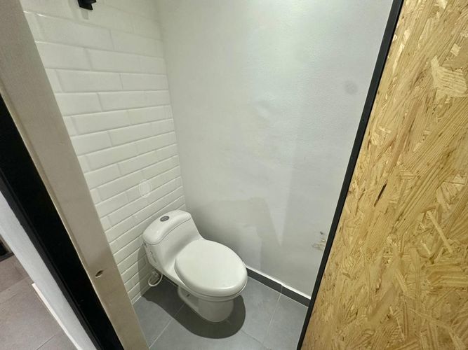 Local en arriendo en Las Lomas, Medellín, 374 m² · foto 12 de 19