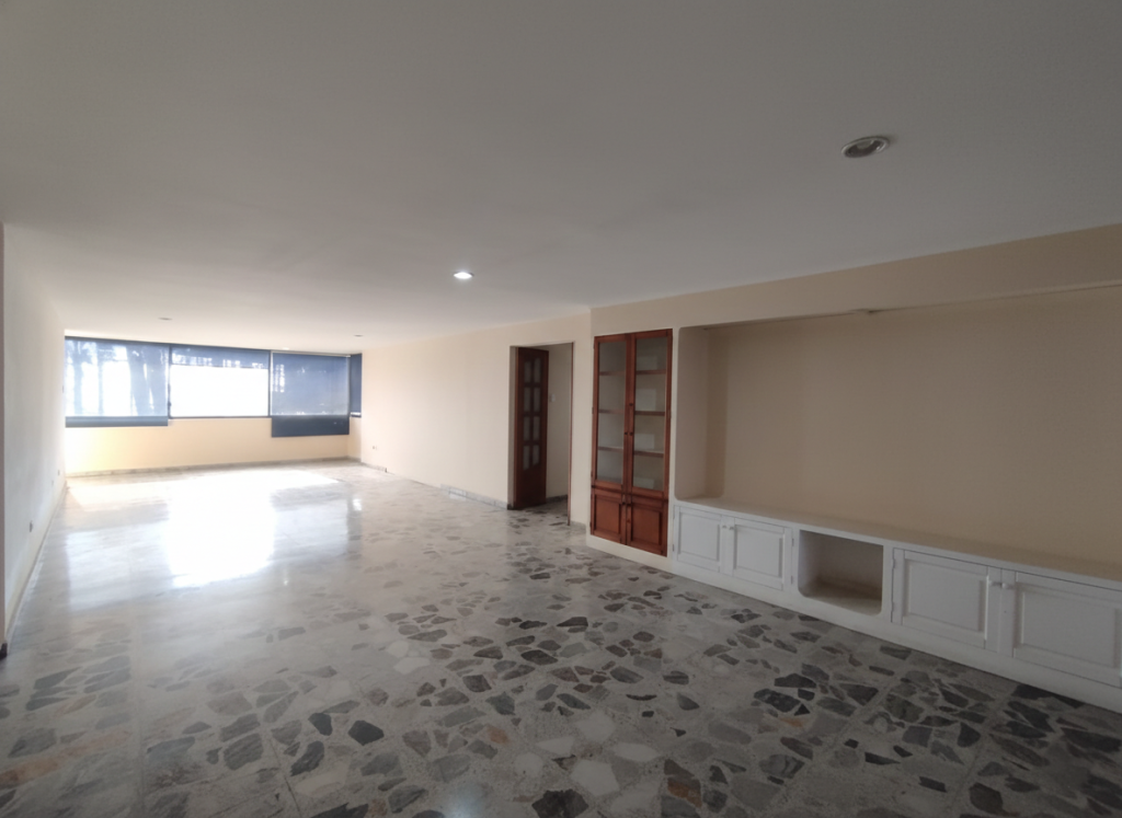 Apartamento en venta en Bocagrande, Cartagena · foto 3 de 17