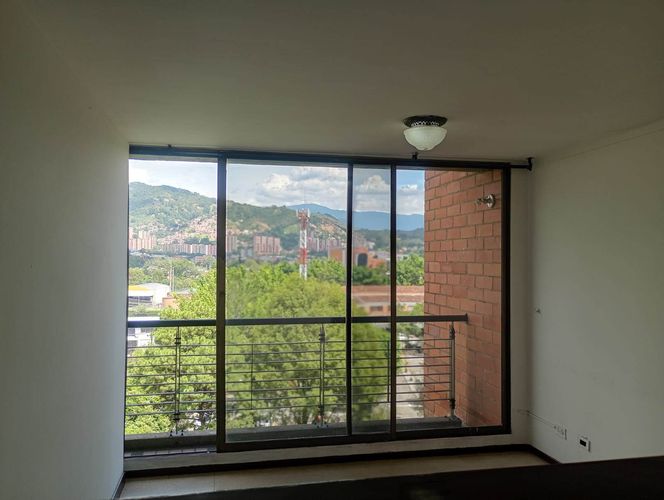 Apartamento de 3 alcobas en arriendo en Otraparte, Envigado, 90 m² · foto 4 de 17