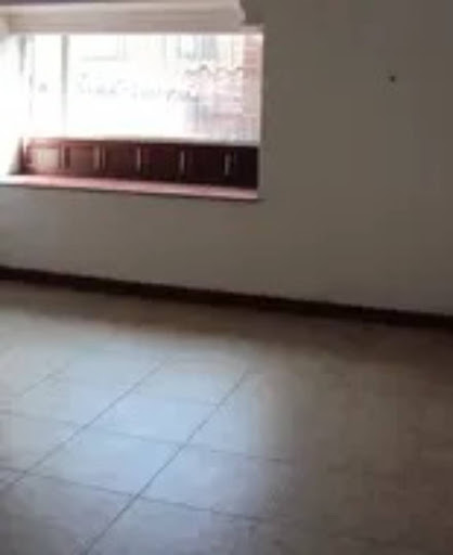 Casa en venta en El Batán, Bogotá · foto 2 de 6