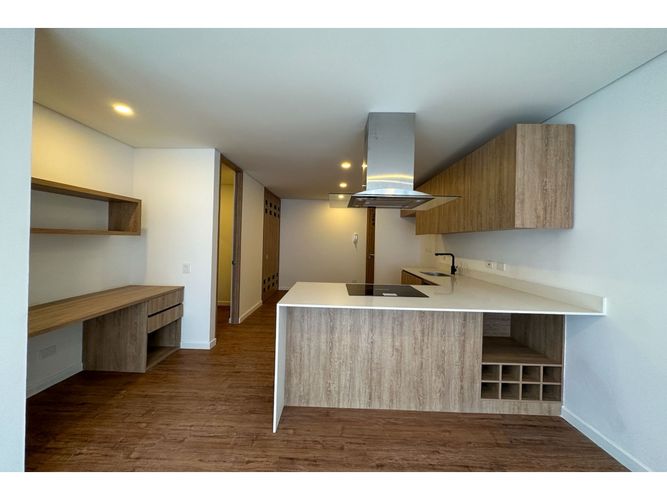 Apartamento en venta en Santa Barbara Central, Bogotá, 60 m² · foto 4 de 14