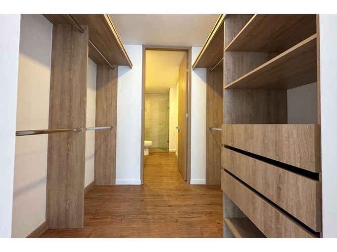 Apartamento en venta en Santa Barbara Central, Bogotá, 60 m² · foto 13 de 14