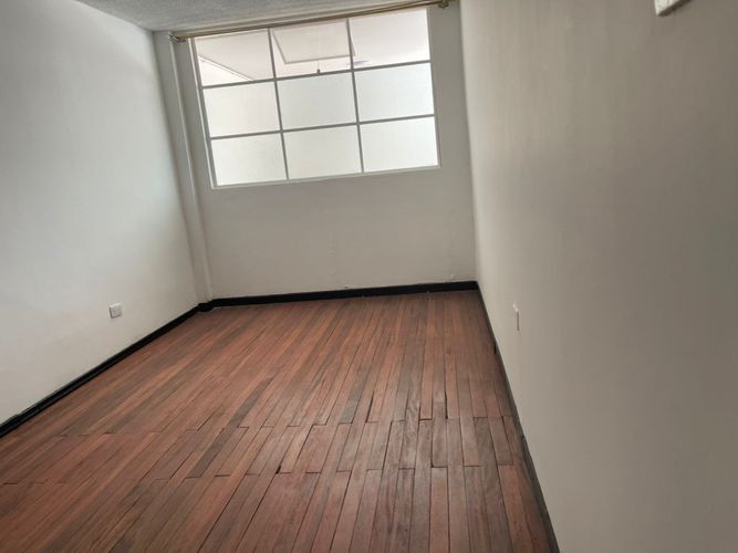 Casa de 8 alcobas en venta en San Jose Sur, Bogotá, 498 m² · foto 17 de 22