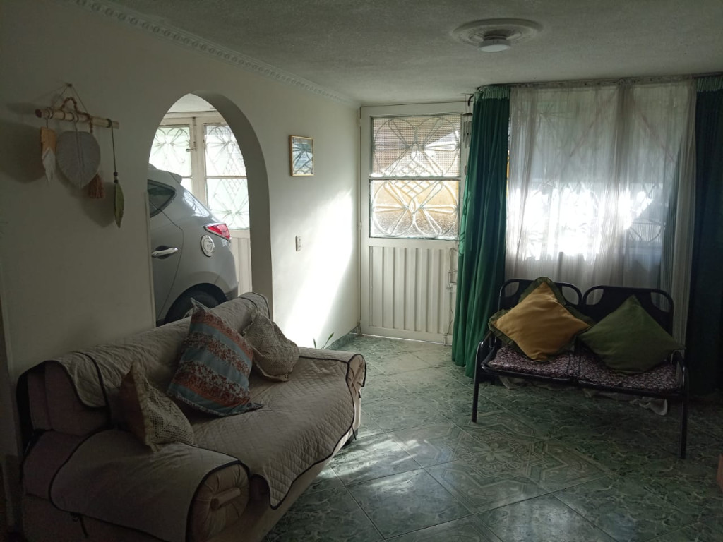 Casa en venta en Quiroga Sur, Bogotá · foto 2 de 24