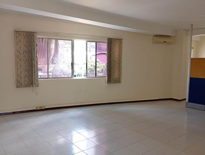 Oficina en venta en Cristo Rey, Medellín, 52 m² · foto 4 de 11