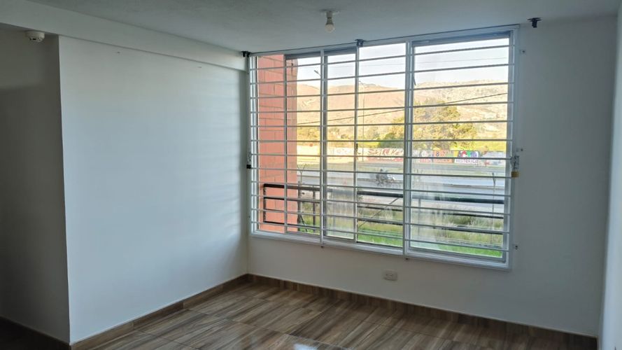 Apartamento de 3 alcobas en venta en Danubio Azul, Bogotá, 50 m² · foto 4 de 10