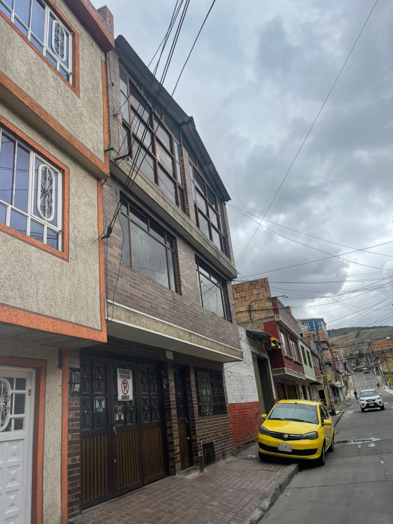 Casa en venta en San Francisco, Bogotá · foto 2 de 18