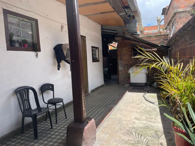 Casa de 7 alcobas en venta en Las Brisas, Bogotá, 448 m² · foto 4 de 15