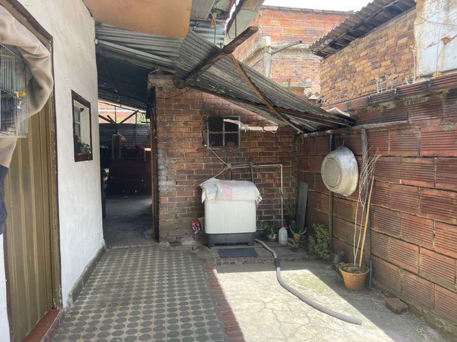 Casa de 7 alcobas en venta en Las Brisas, Bogotá, 448 m² · foto 5 de 15